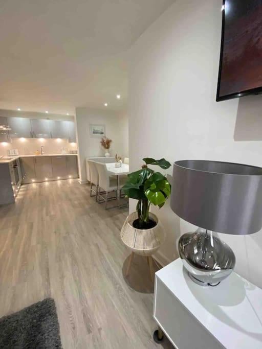 Luxury Town Centre Apartment Walking Distance To Rsc Theatre Stratford-upon-Avon Dış mekan fotoğraf