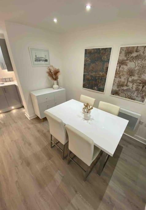 Luxury Town Centre Apartment Walking Distance To Rsc Theatre Stratford-upon-Avon Dış mekan fotoğraf